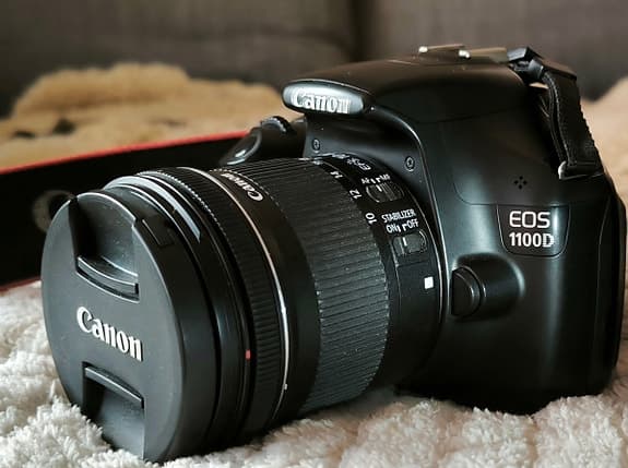 Canon EOS 1100D med vidvinkelobjektiv 10-18mm IS STM och tillbehör