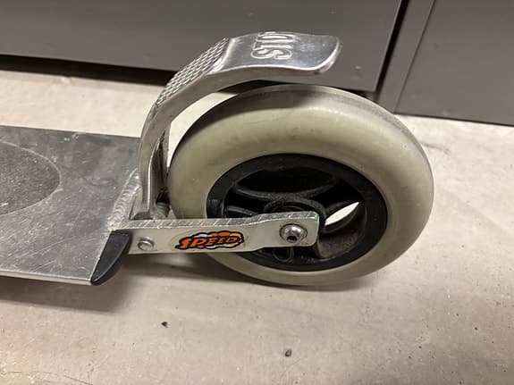 Robust sparkcykel aluminium silver för större barn (ca 6-13 år)