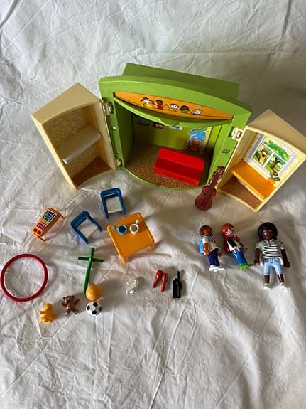 Playmobil lekset skola med figurer och tillbehör