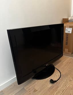 LG 32” TV