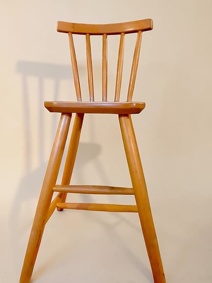 IKEA "Utaker" barnstol i trä