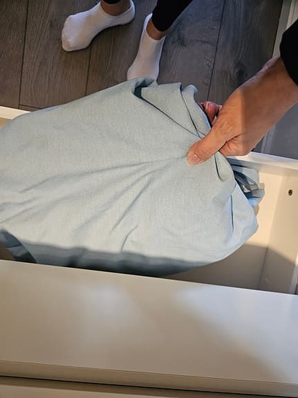 Soffa 2-sits grå med extra blått överdrag