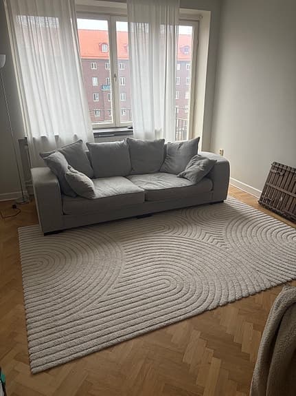 Grå soffa