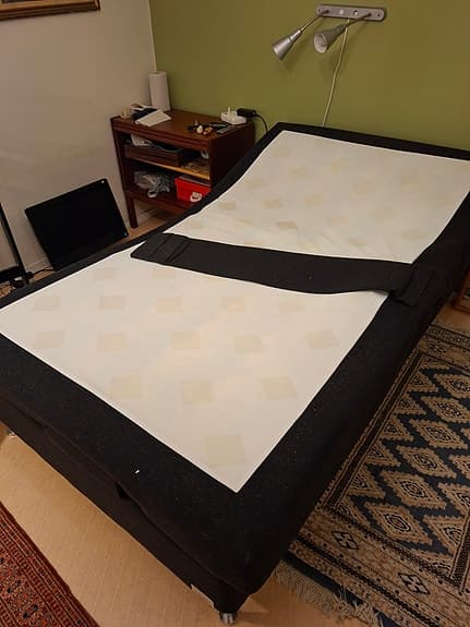 &Tradition säng med ribbotten / El Säng 120×200