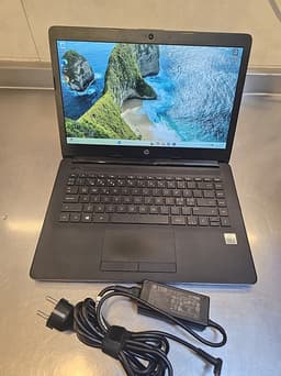 Hp i3-10gen/8gbDDR4/128gb/14TUMMA FullHd
Laddare följer med 
Finns i malmö