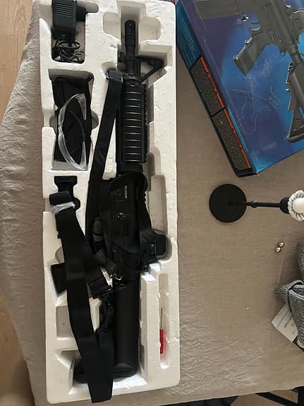 Colt M4 A1 CQBR Airsoft – komplett kit, knappt använd!