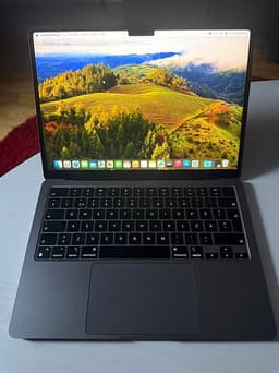 MacBook Air M2 2022 - 13 tum