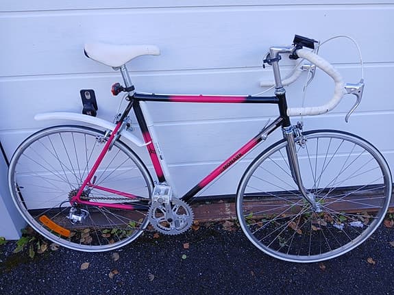 Racer cyckel