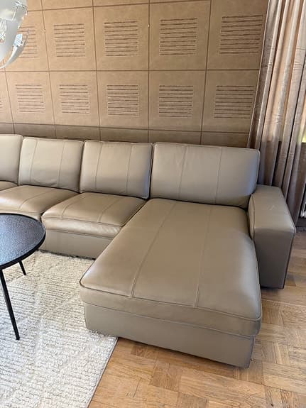 Divan soffa i skinn