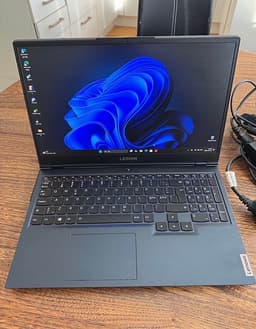 Lenovo Legion laptop 15" svart