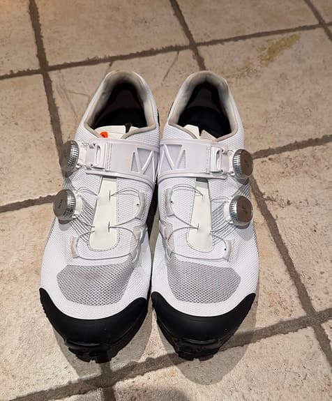 DMT KMO EVO cykelskor 43 vit