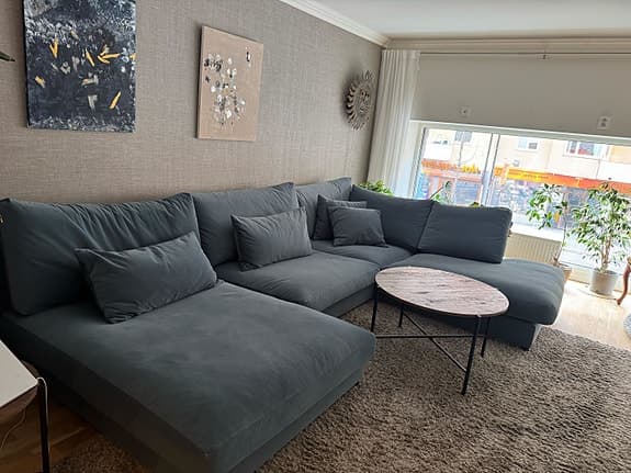 Stor härlig soffa med 2 divaner!