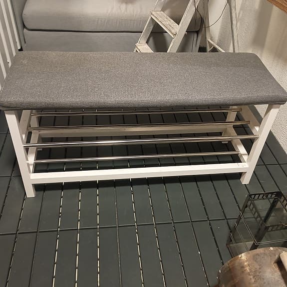 Jysk skobänk med förvaring vit med grå dyna