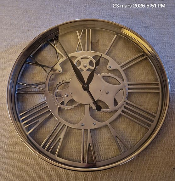 Väggklocka 60 cm Kare Design