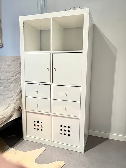 Ikea hylla / skåp / byrå med lådor, vit