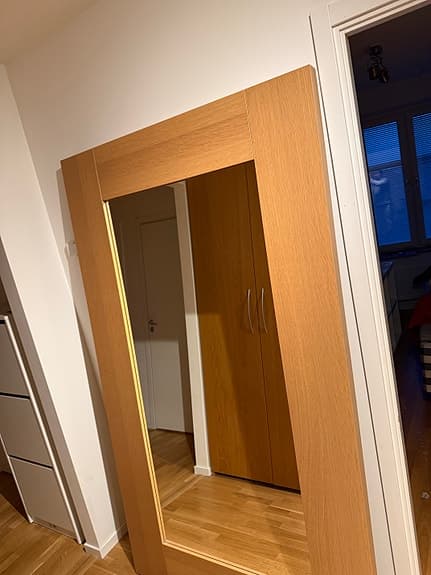 BoConcept spegel med träram