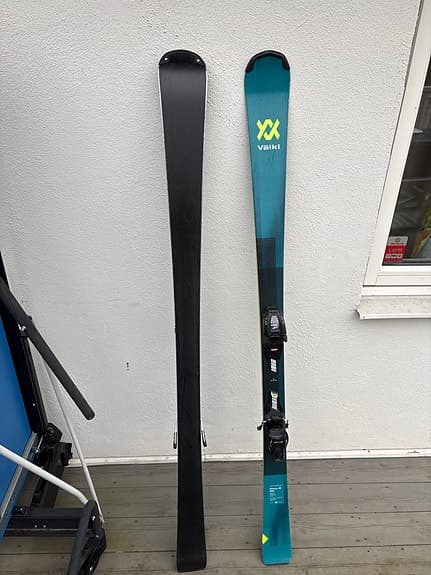 Völkl Deacon JR Pro skidor 160 cm blå