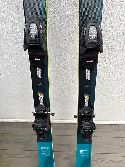 Völkl Deacon JR Pro skidor 160 cm blå