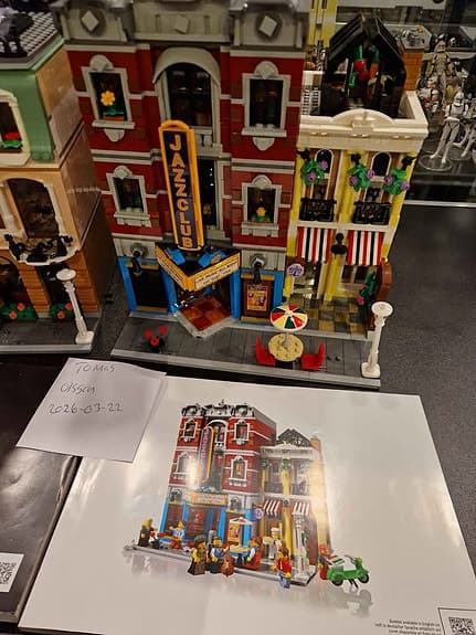 LEGO byggsatser blandade teman