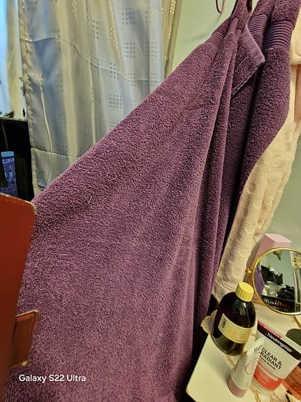 två badhanddukar och 3 handukar