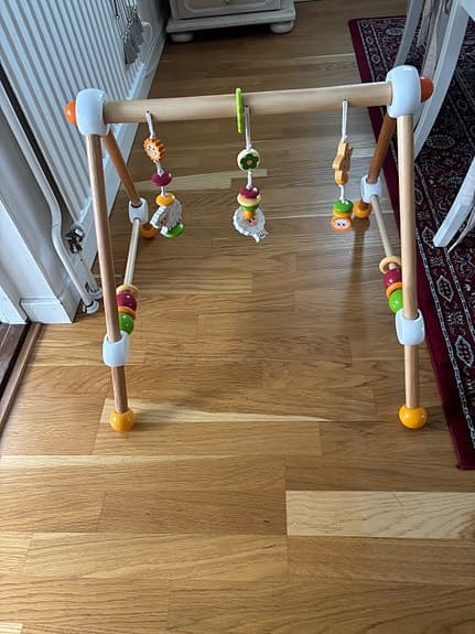 Babygym i trä.