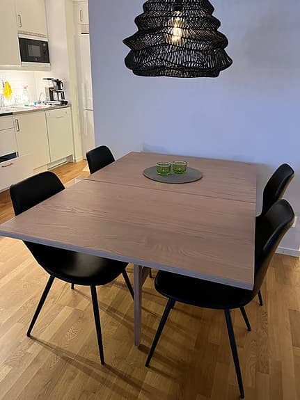 Praktiskt klaffbord