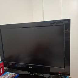 LG TV 32tum