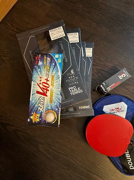 Stiga Cybershape Future bordtennisracket med tillbehör