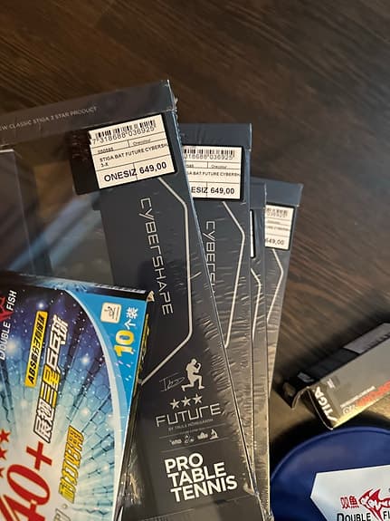 Stiga Cybershape Future bordtennisracket med tillbehör