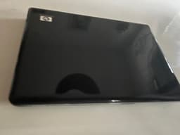 HP laptop svart stor dator flertalet USB portar, ljuduppgångar,, kortläsare, dvd