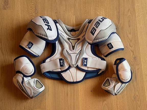 Bauer junior hockeyskydd