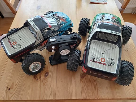 2 st RC monstertrucks – Cross Tiger