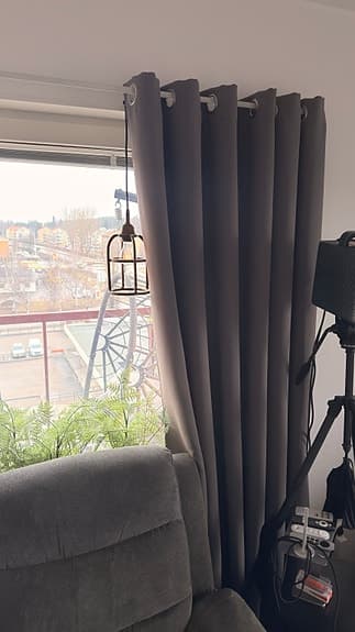 Gråa Gardiner - Mörkläggande