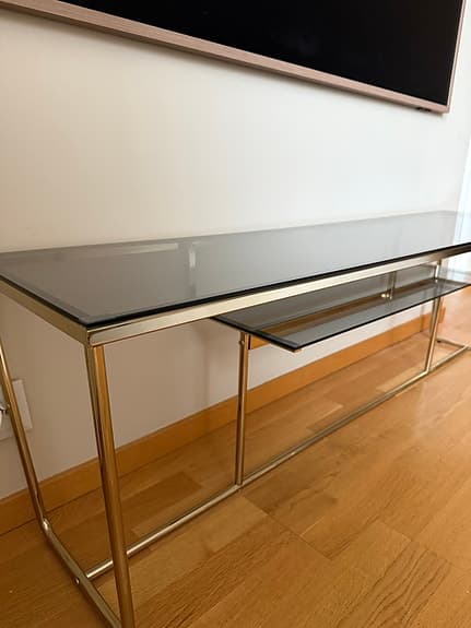 Stilren mediebänk / TV-bord – som ny
