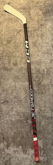 CCM Jetspeed FT5 Pro hockeyklubba 70 flex p29