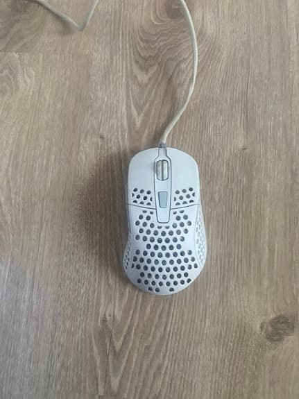 Xtrfy M4 RGB datormus vit
