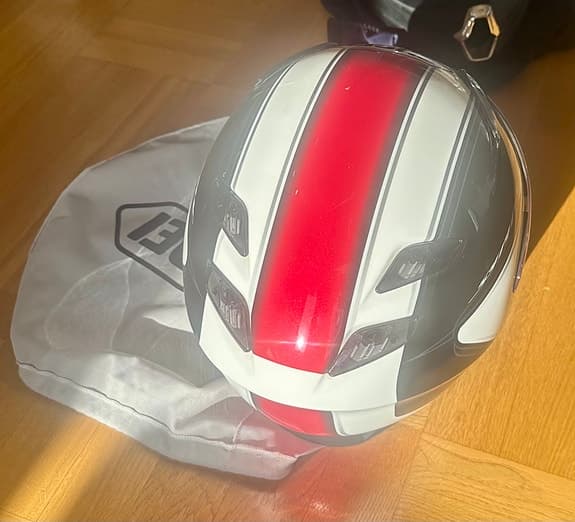 Shoei integralhjälm röd vit svart