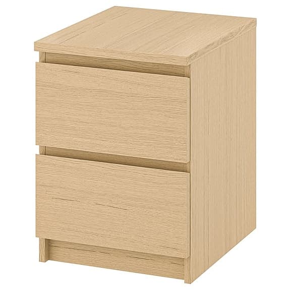 MALM. Byrå med 2 lådor, vitlaserad ekfaner. IKEA.