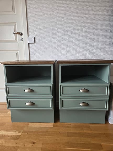 2 fina sängbord
