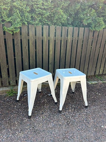 2st pallar metall industrial patina stapelbar stolar plåt