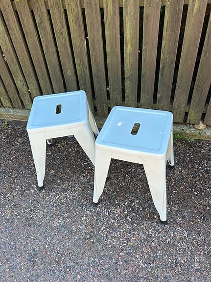 2st pallar metall industrial patina stapelbar stolar plåt