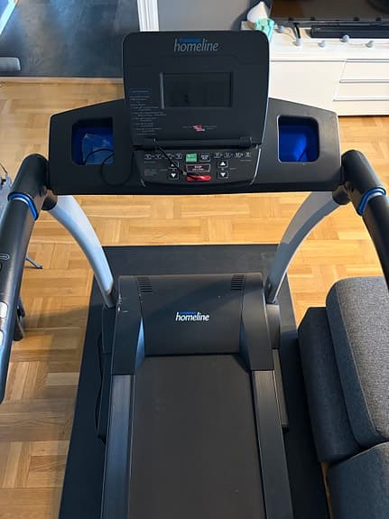 Homeline löpband med träningsdator svart