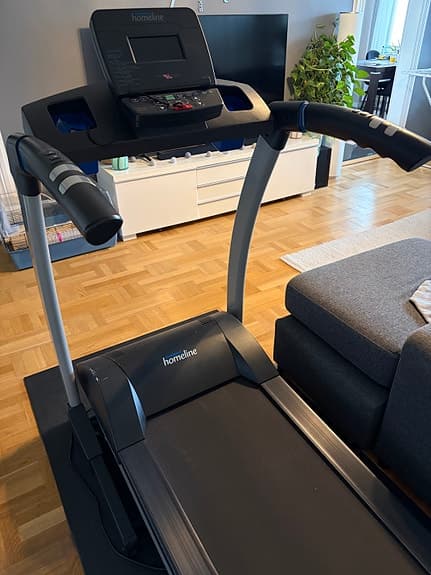 Homeline löpband med träningsdator svart