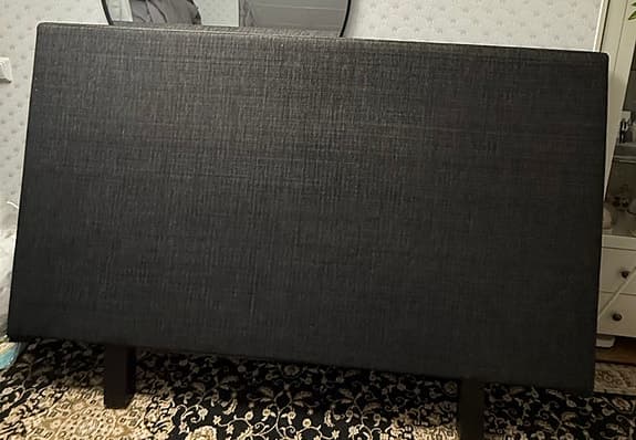 sänggavel grå textil