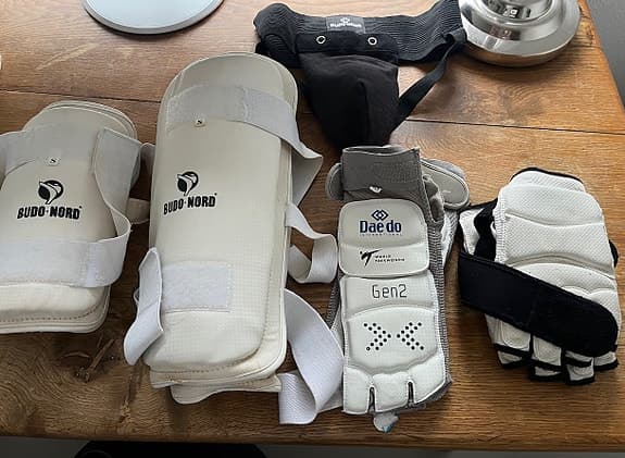 Taekwando utrustning för match & träning. Komplett set
