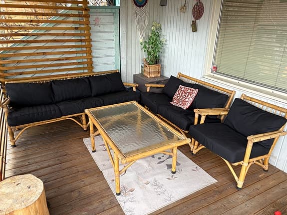 Bambumöbel loungeset soffa fåtöljer bord svart dynor