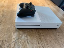 Xbox One S, 1 TB lagring