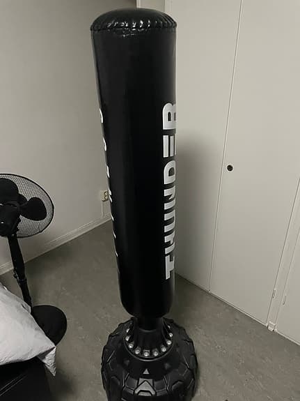 Thunder fitness stående boxingsäckssäck