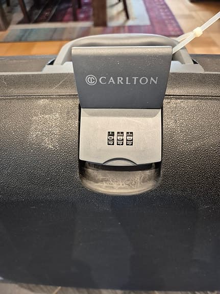 Carlton resväska