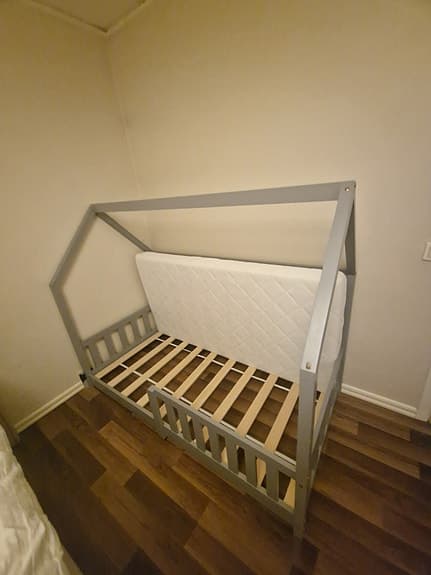 Barnsäng